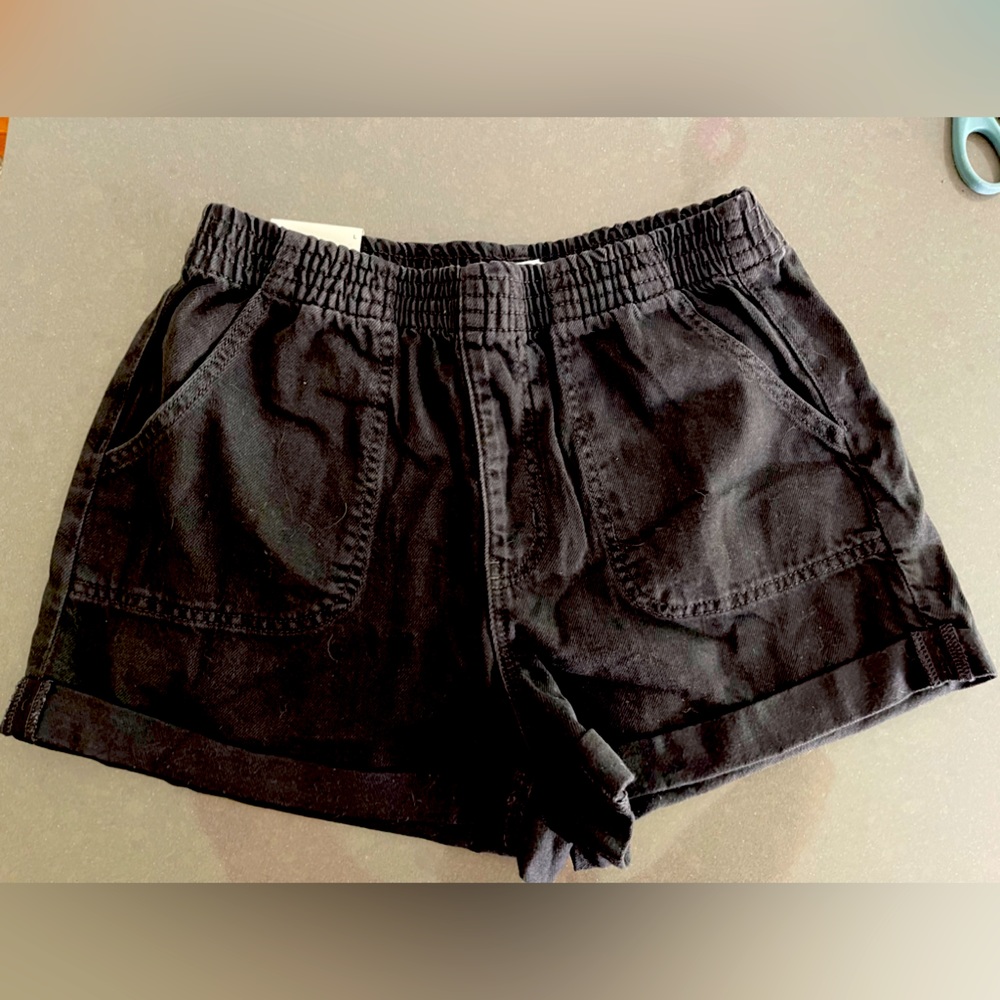 NWT FOREVER 21 Women’s Shorts-Black.
